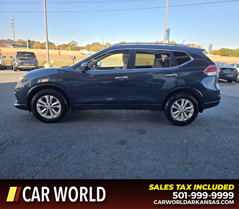 Nissan Rogue Vehicle Full-screen Gallery Image 4