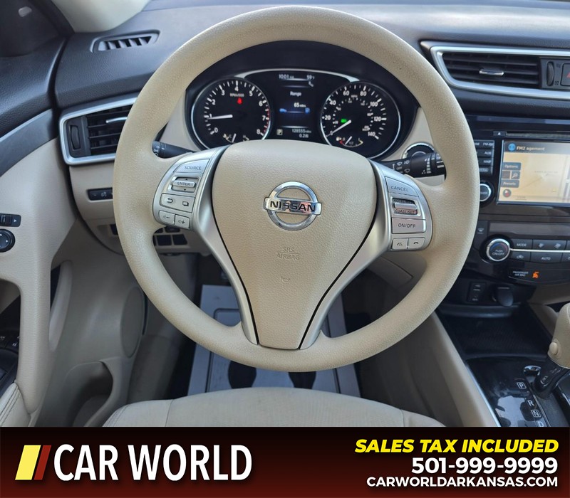 Nissan Rogue Vehicle Full-screen Gallery Image 15