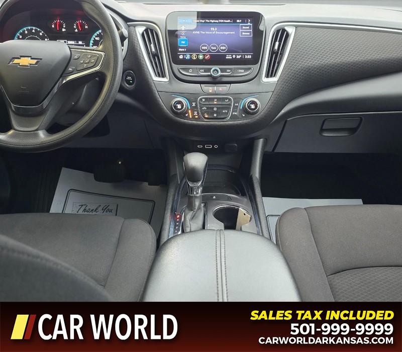 Chevrolet Malibu Vehicle Full-screen Gallery Image 18