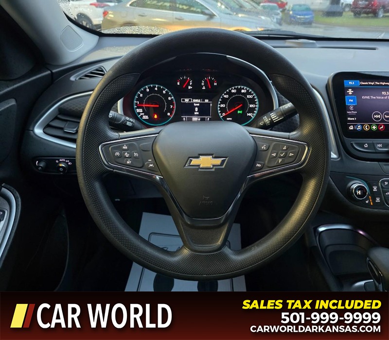 Chevrolet Malibu Vehicle Full-screen Gallery Image 15