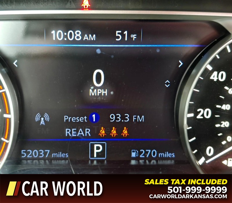 Nissan Altima Vehicle Full-screen Gallery Image 16