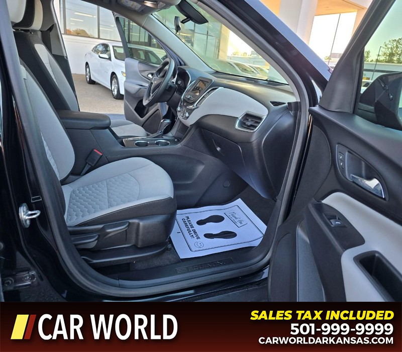 Chevrolet Equinox Vehicle Full-screen Gallery Image 11