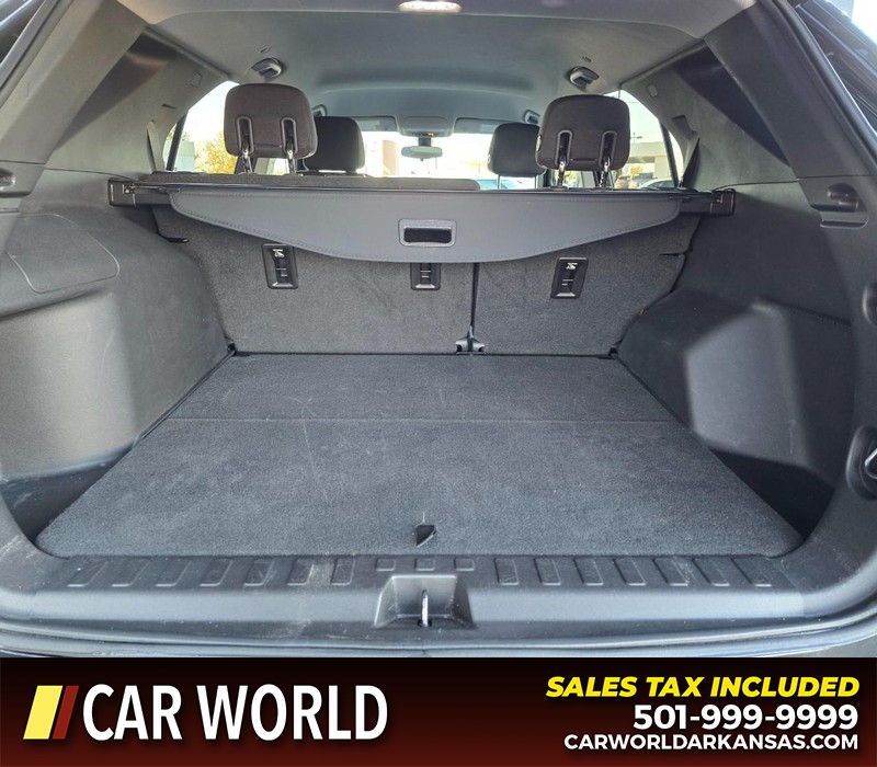 Chevrolet Equinox Vehicle Full-screen Gallery Image 13