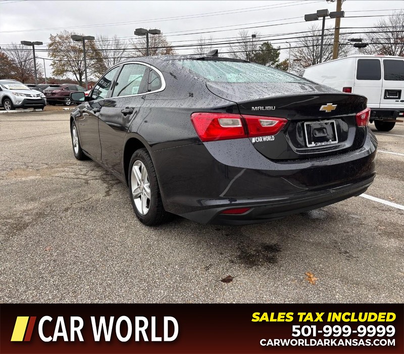 Chevrolet Malibu Vehicle Full-screen Gallery Image 7