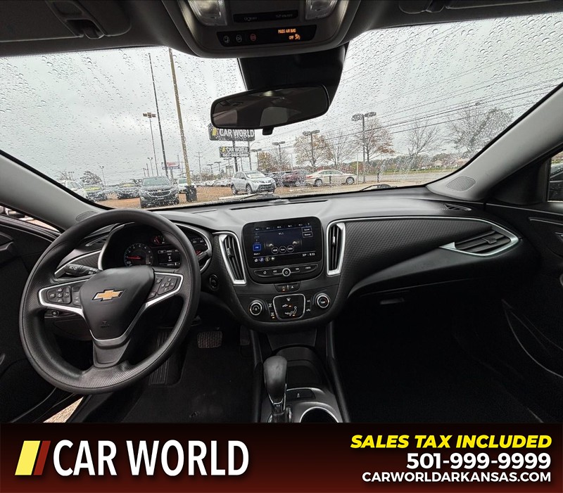 Chevrolet Malibu Vehicle Full-screen Gallery Image 15