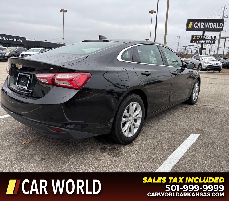 Chevrolet Malibu Vehicle Full-screen Gallery Image 3