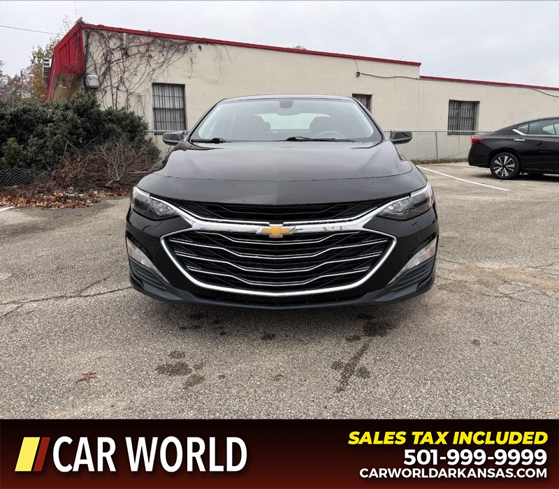 Chevrolet Malibu Vehicle Full-screen Gallery Image 10