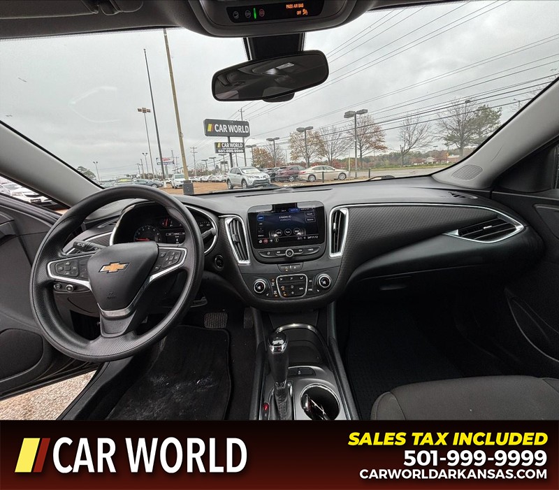 Chevrolet Malibu Vehicle Full-screen Gallery Image 15