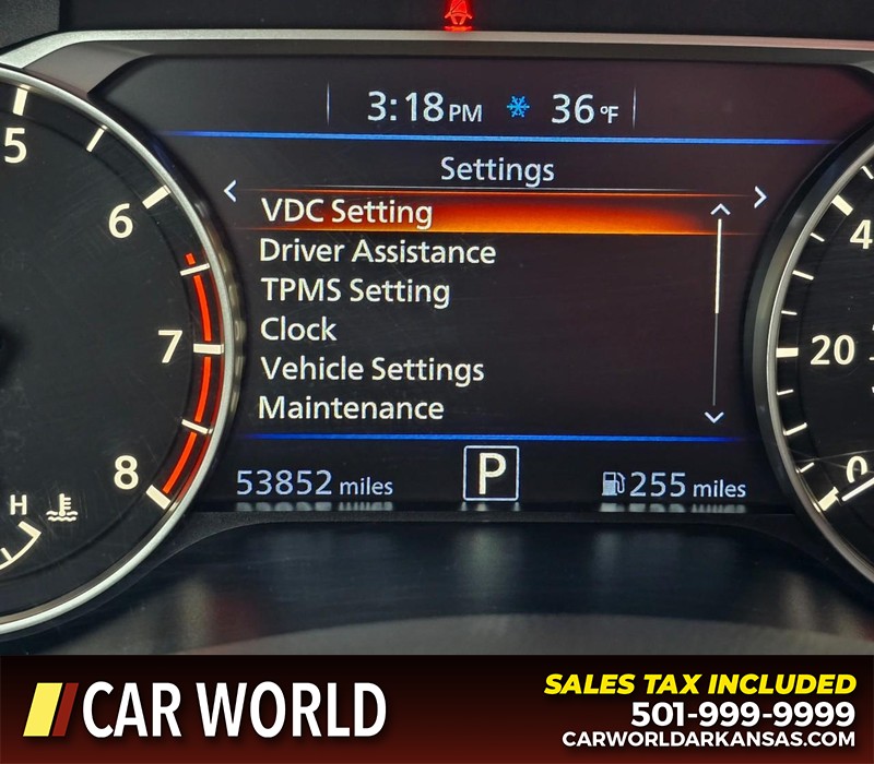 Nissan Altima Vehicle Full-screen Gallery Image 16