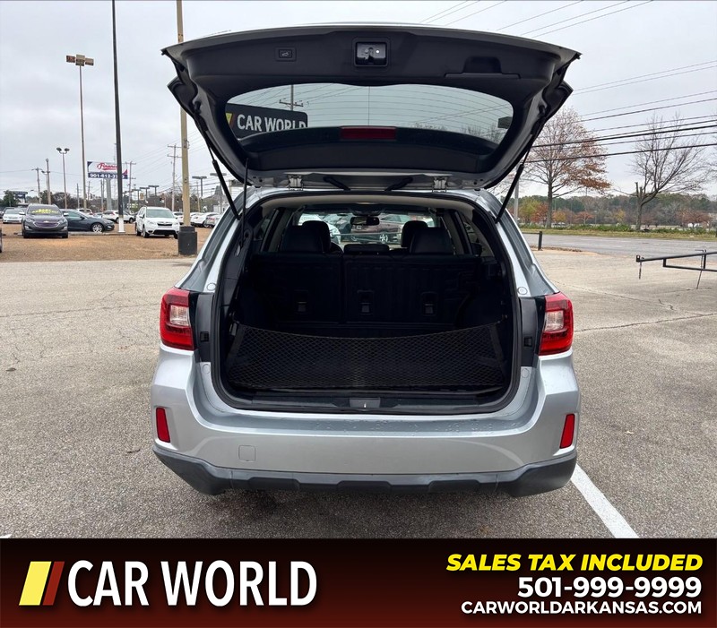 Subaru Outback Vehicle Full-screen Gallery Image 5