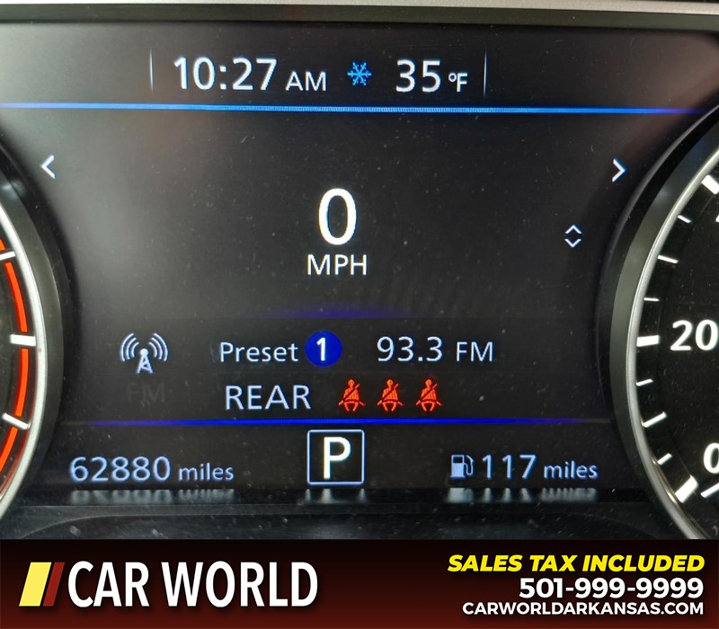 Nissan Altima Vehicle Full-screen Gallery Image 16