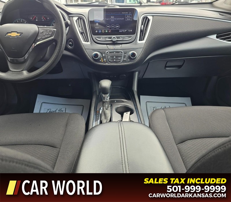 Chevrolet Malibu Vehicle Full-screen Gallery Image 18