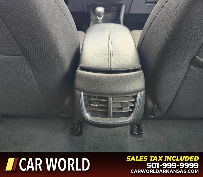 Chevrolet Malibu Vehicle Full-screen Gallery Image 20