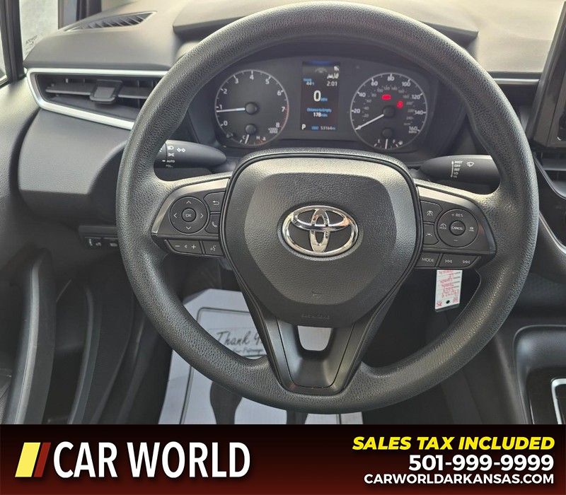 Toyota Corolla Vehicle Full-screen Gallery Image 15