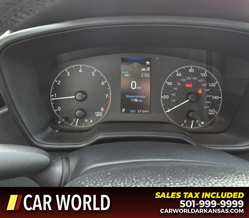 Toyota Corolla Vehicle Full-screen Gallery Image 17