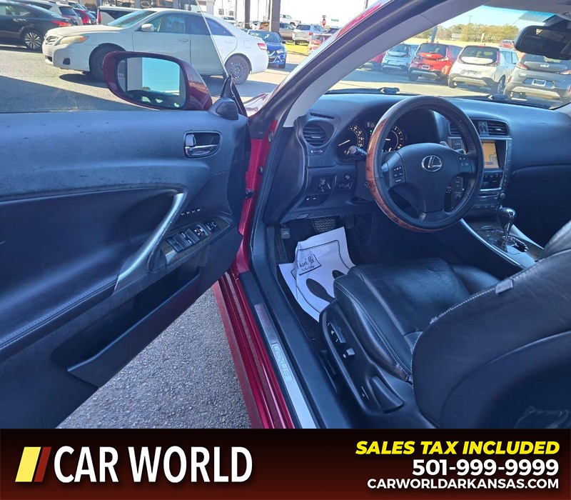 Lexus IS 250C Vehicle Full-screen Gallery Image 8