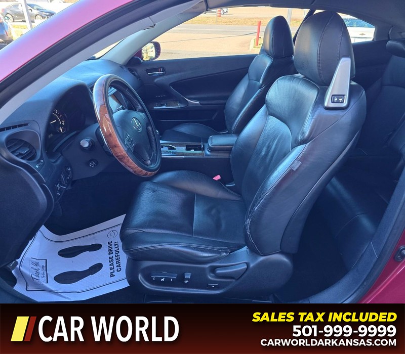 Lexus IS 250C Vehicle Full-screen Gallery Image 9