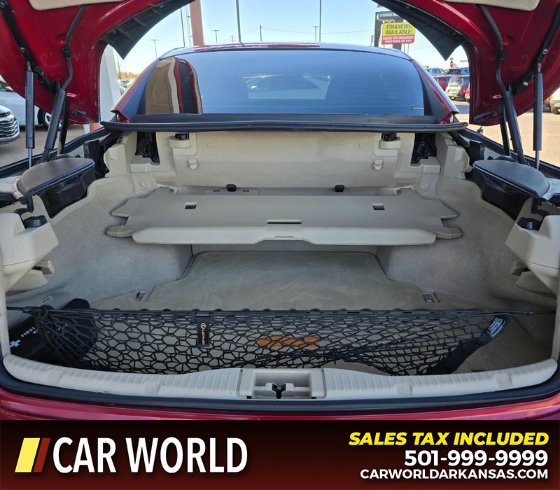 Lexus IS 250C Vehicle Full-screen Gallery Image 13