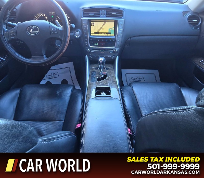 Lexus IS 250C Vehicle Full-screen Gallery Image 17