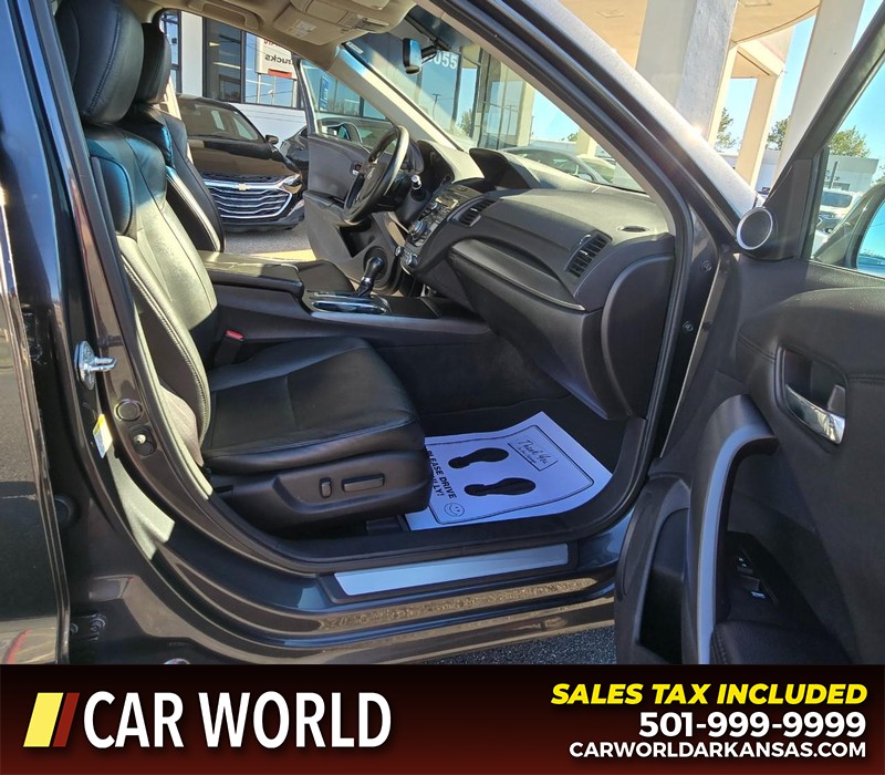 Acura RDX Vehicle Full-screen Gallery Image 11