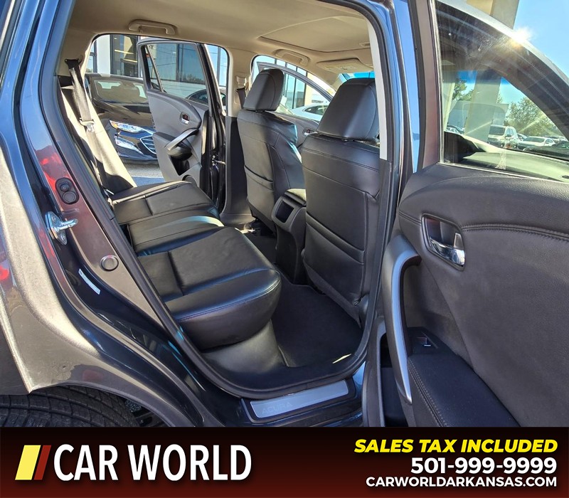 Acura RDX Vehicle Full-screen Gallery Image 12