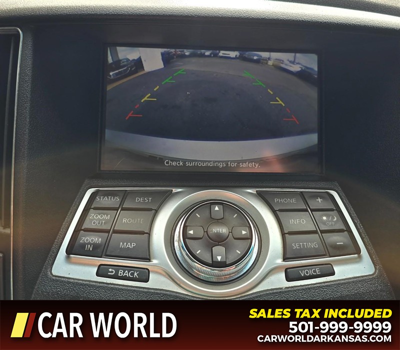 Nissan Maxima Vehicle Full-screen Gallery Image 18