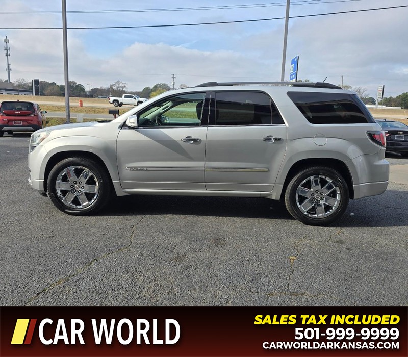 GMC Acadia Vehicle Full-screen Gallery Image 4