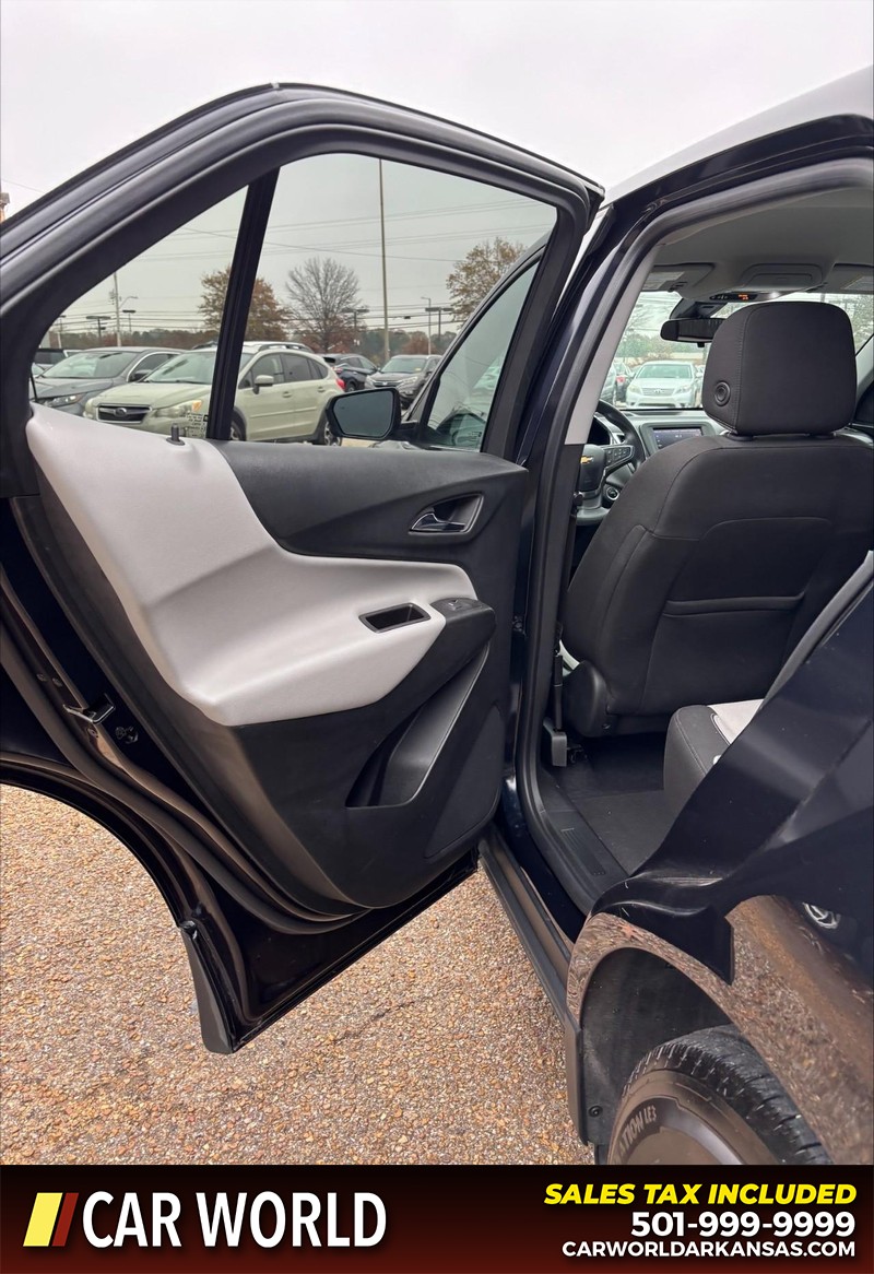 Chevrolet Equinox Vehicle Full-screen Gallery Image 13