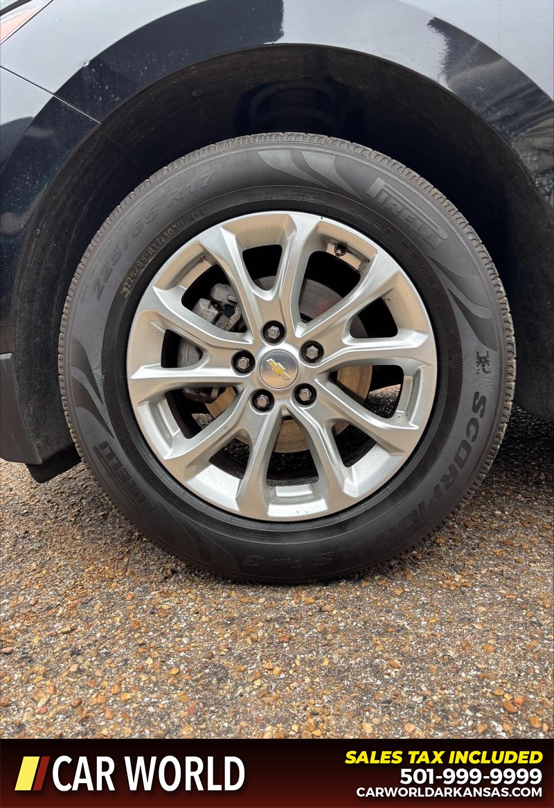 Chevrolet Equinox Vehicle Full-screen Gallery Image 9