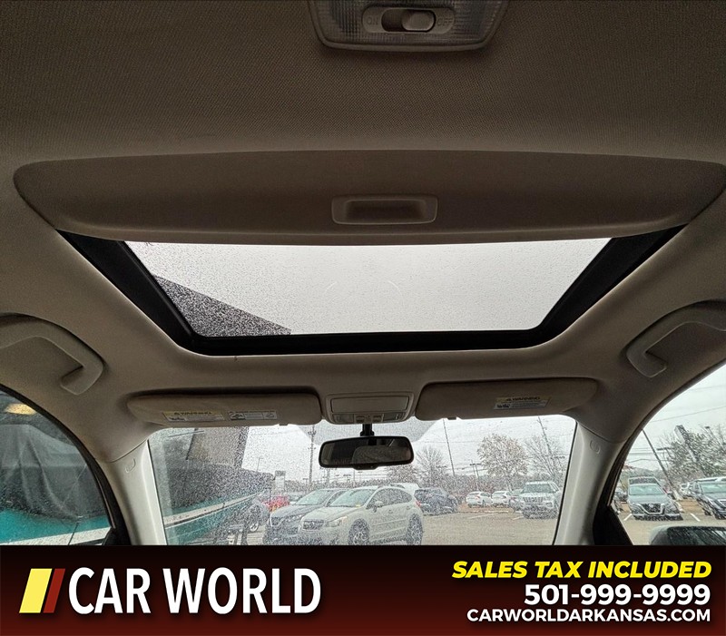 Honda CR-V Vehicle Full-screen Gallery Image 12