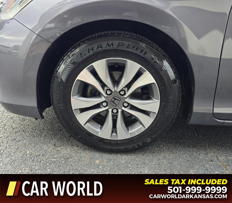 Honda Accord Sedan Vehicle Full-screen Gallery Image 6