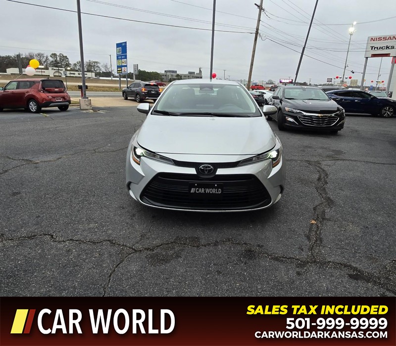 Toyota Corolla Vehicle Full-screen Gallery Image 2