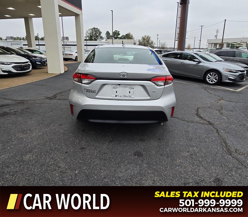 Toyota Corolla Vehicle Full-screen Gallery Image 5