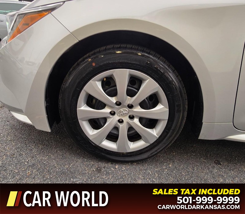 Toyota Corolla Vehicle Full-screen Gallery Image 6