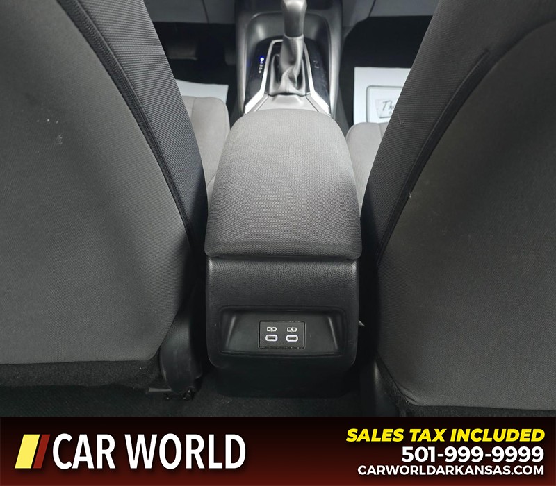 Toyota Corolla Vehicle Full-screen Gallery Image 19