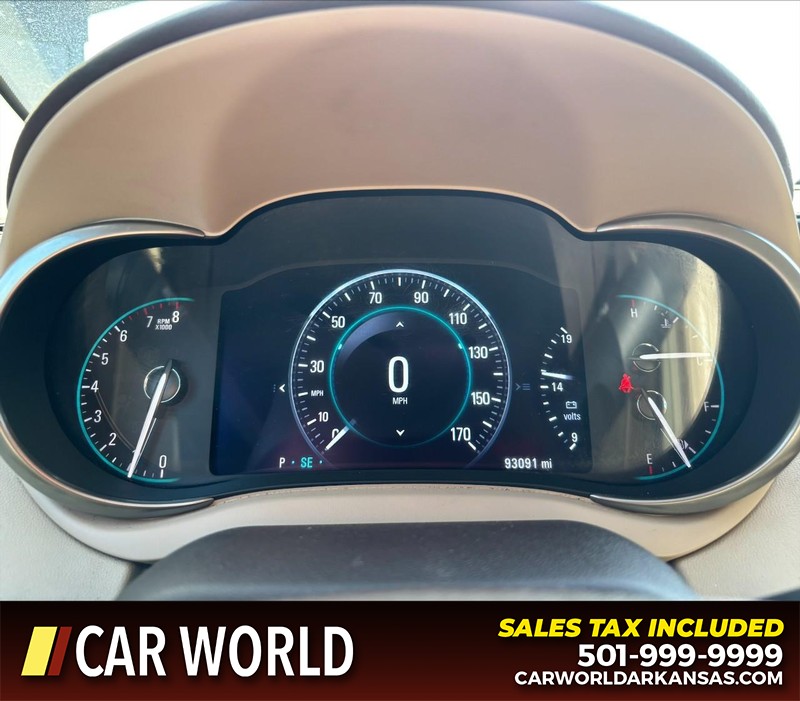 Buick LaCrosse Vehicle Full-screen Gallery Image 20