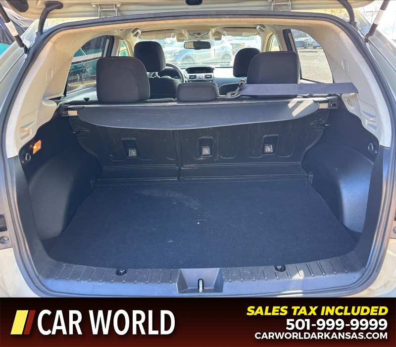 Subaru Crosstrek Vehicle Full-screen Gallery Image 6