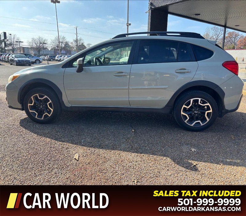 Subaru Crosstrek Vehicle Full-screen Gallery Image 8