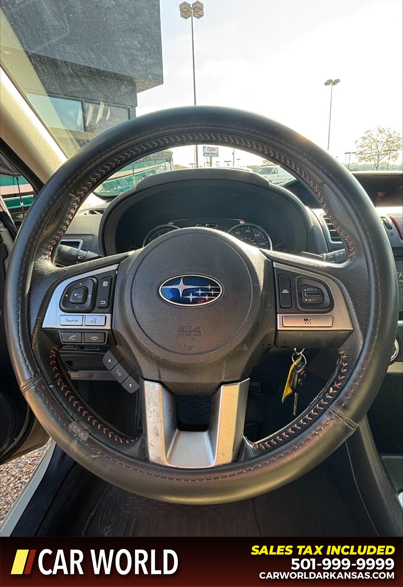Subaru Crosstrek Vehicle Full-screen Gallery Image 19