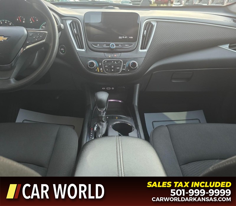 Chevrolet Malibu Vehicle Full-screen Gallery Image 18