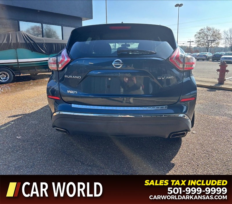 Nissan Murano Vehicle Full-screen Gallery Image 4