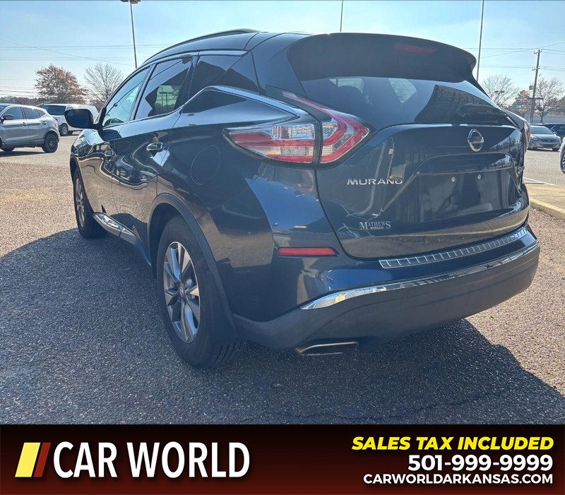 Nissan Murano Vehicle Full-screen Gallery Image 7