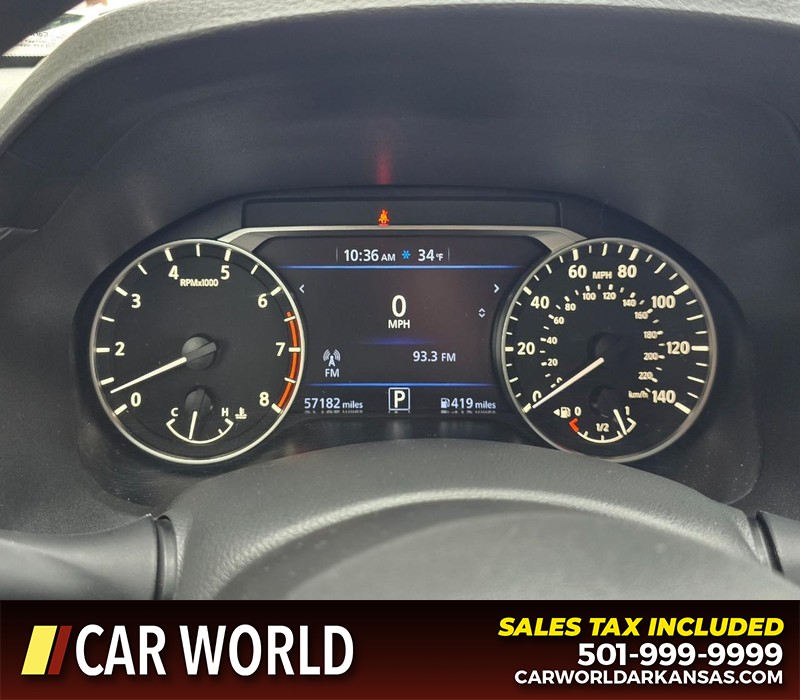 Nissan Altima Vehicle Full-screen Gallery Image 17