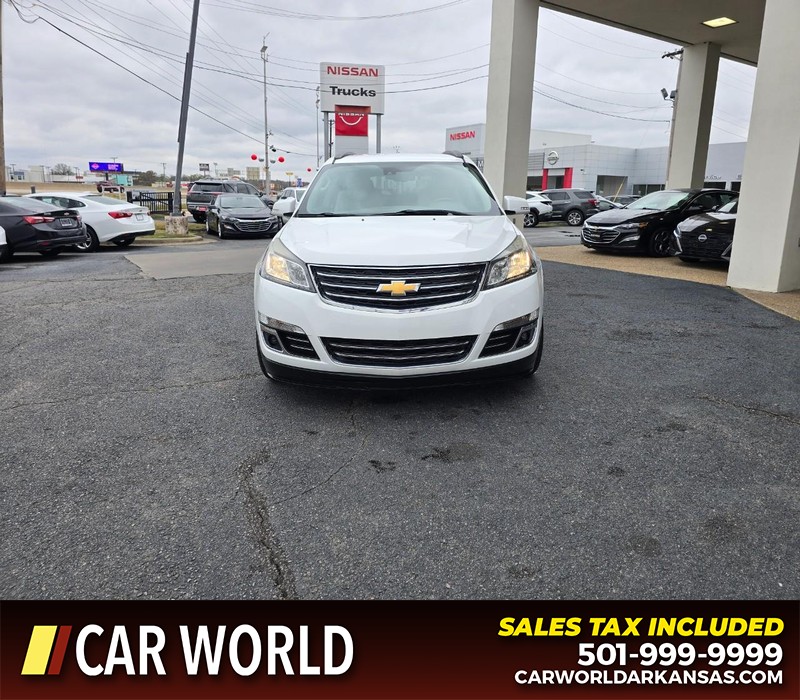 Chevrolet Traverse Vehicle Full-screen Gallery Image 2