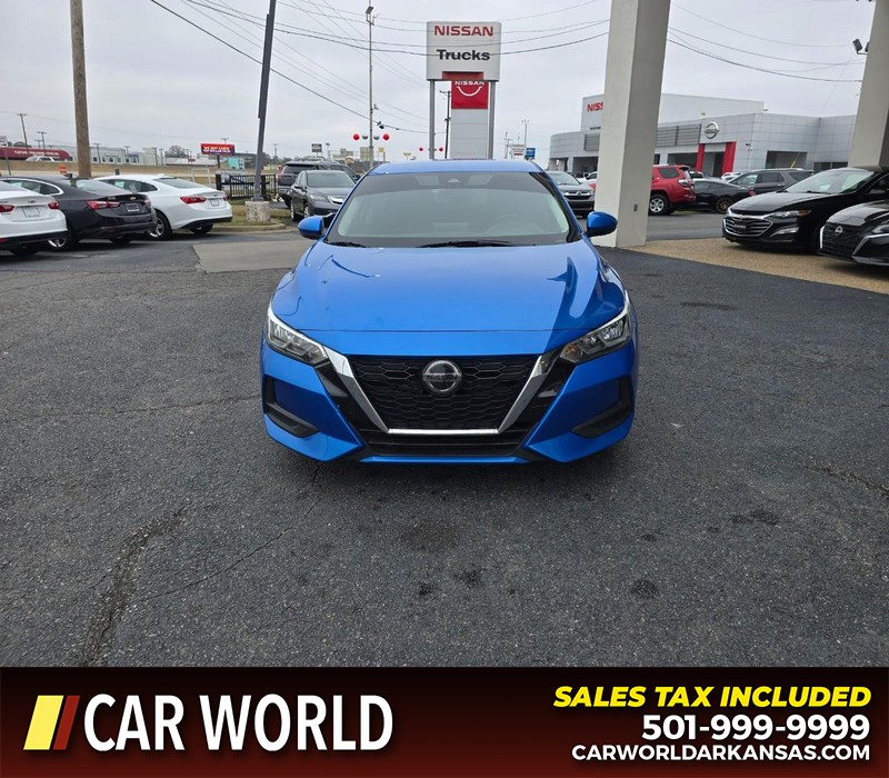 Nissan Sentra Vehicle Full-screen Gallery Image 2