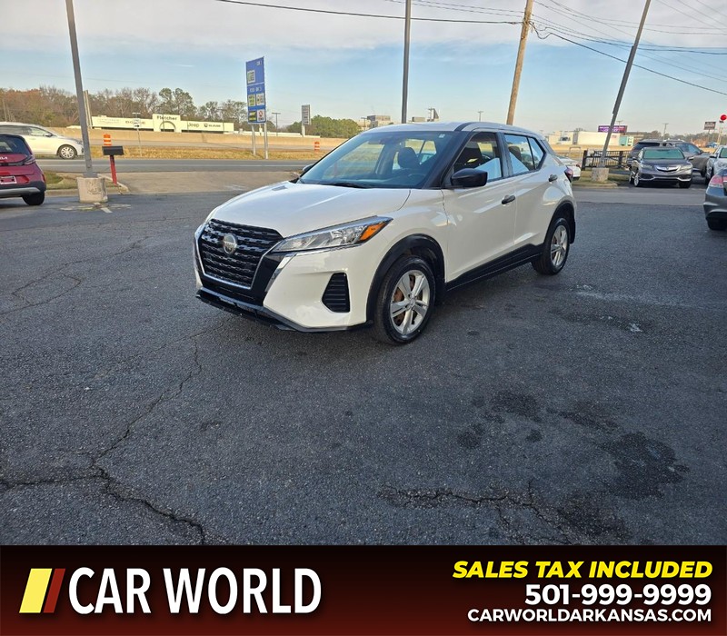 Nissan Kicks Vehicle Full-screen Gallery Image 3