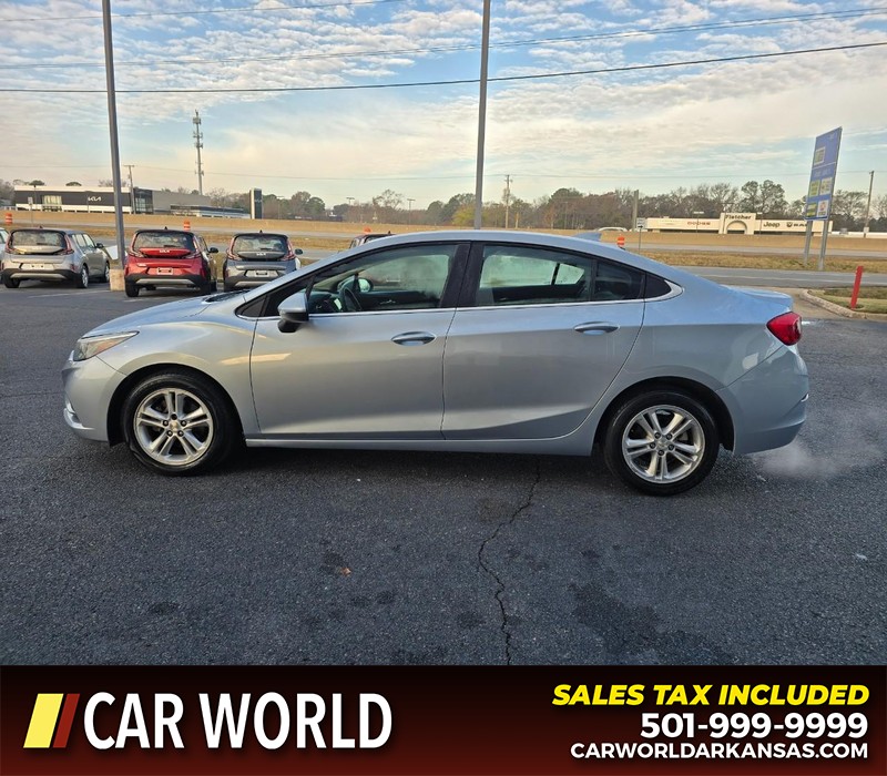 Chevrolet Cruze Vehicle Full-screen Gallery Image 4