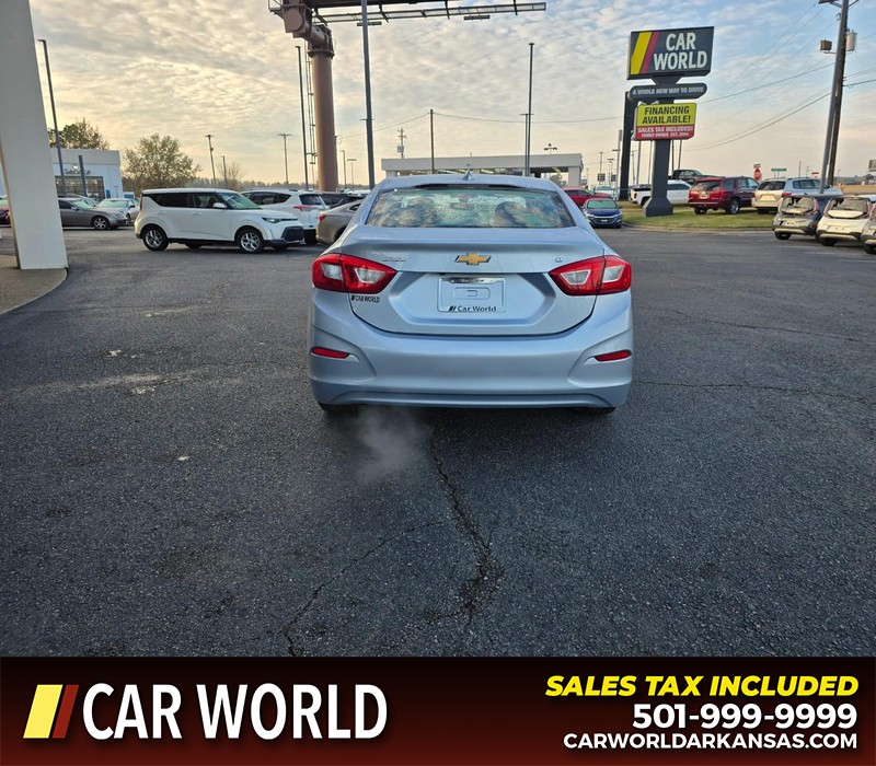 Chevrolet Cruze Vehicle Full-screen Gallery Image 5