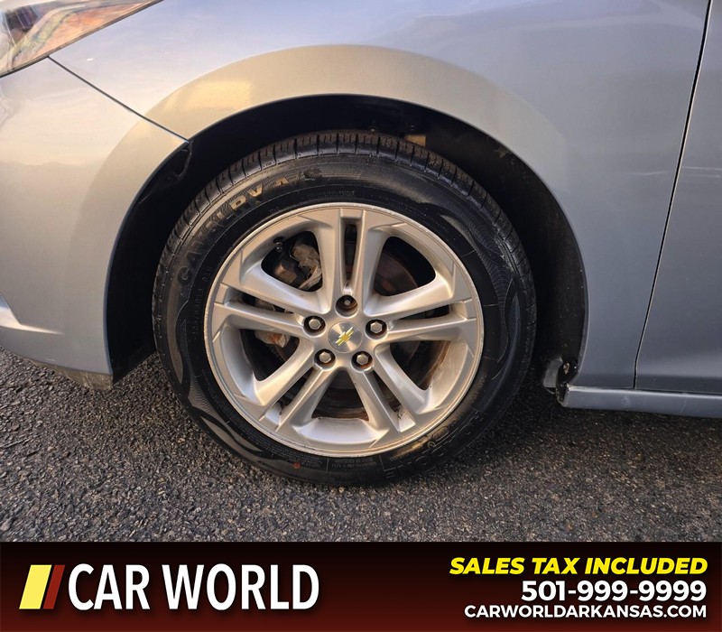 Chevrolet Cruze Vehicle Full-screen Gallery Image 6