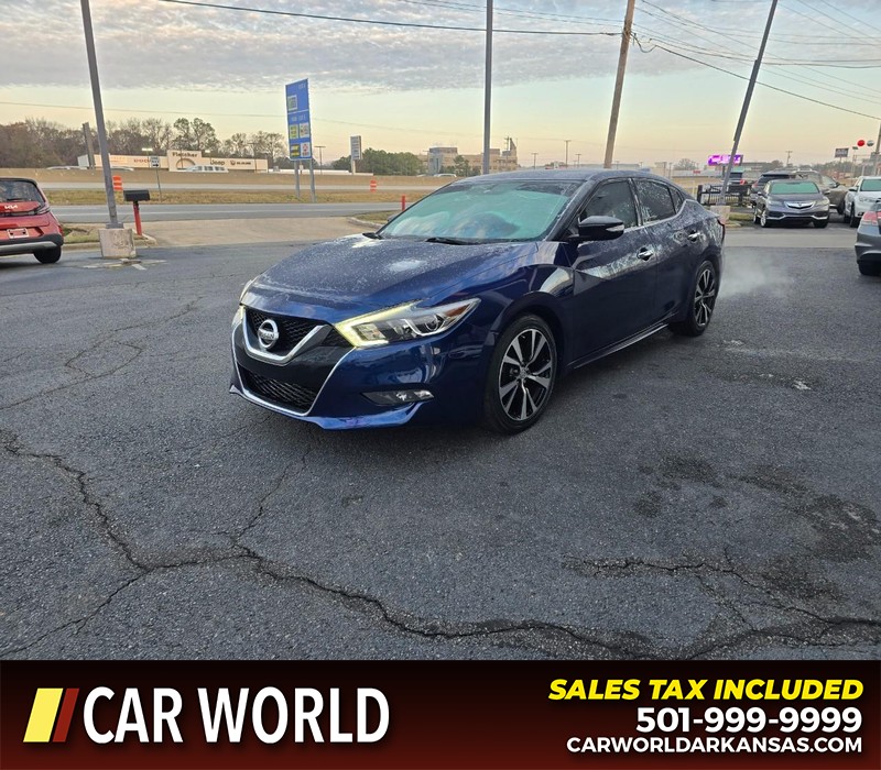 Nissan Maxima Vehicle Full-screen Gallery Image 3